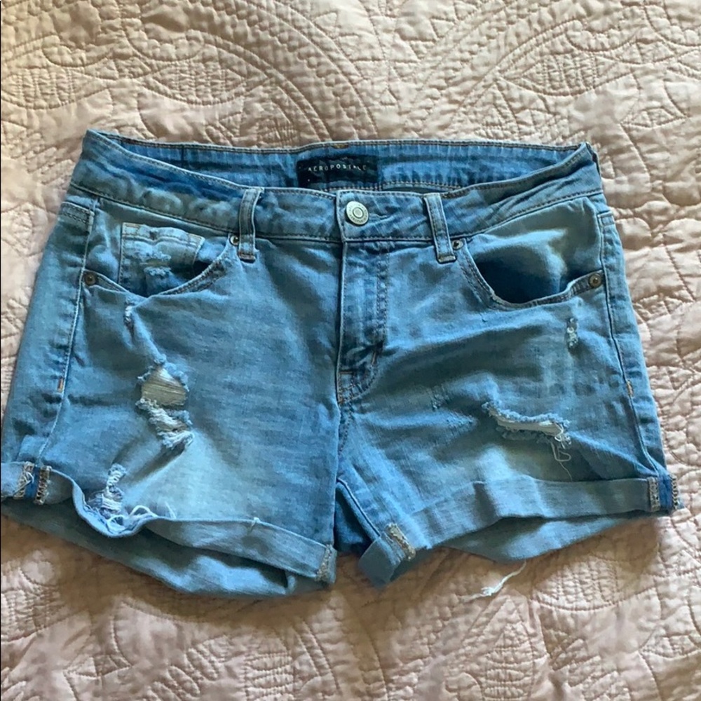 Aeropostal light wash ripped jean shorts